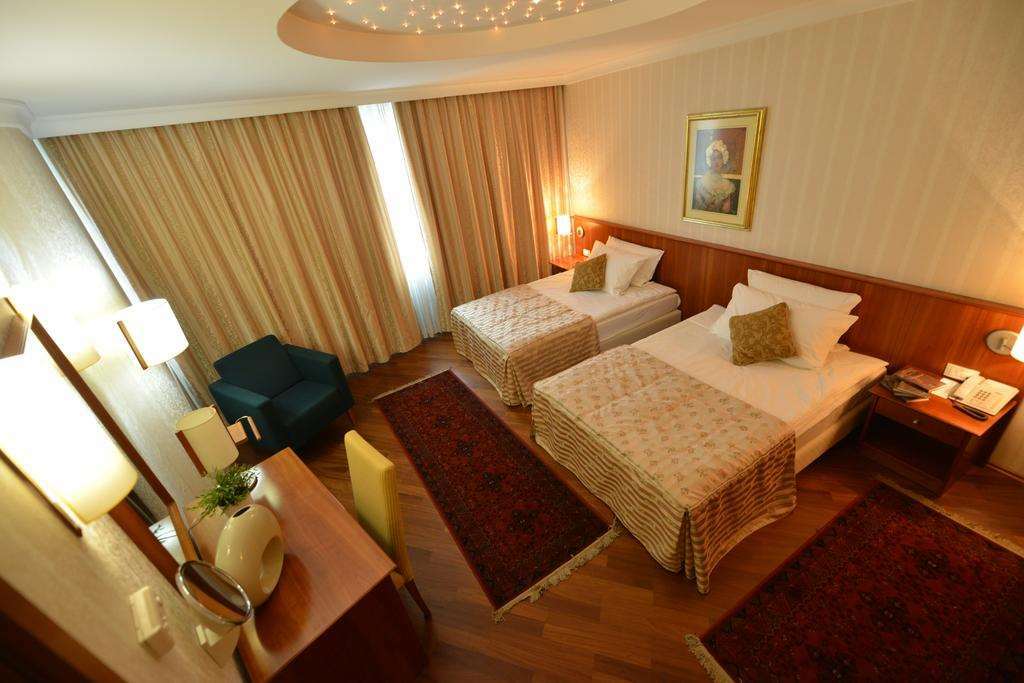 Hotel Karpos Skopje Zimmer foto